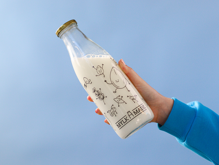 1L Glass Mylk Bottle